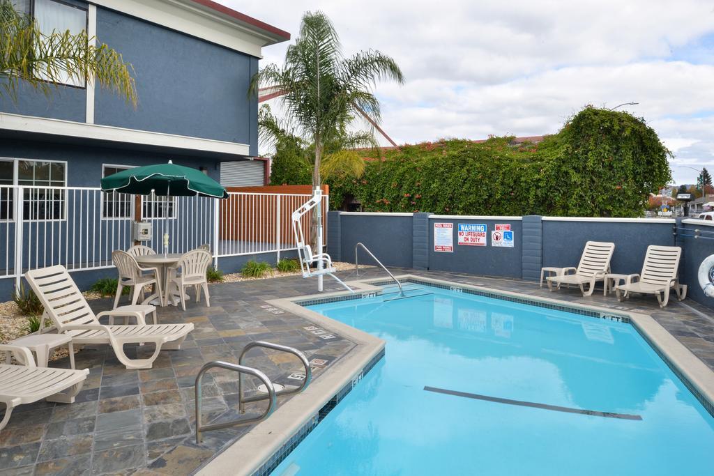 Comfort Inn Castro Valley Exterior foto