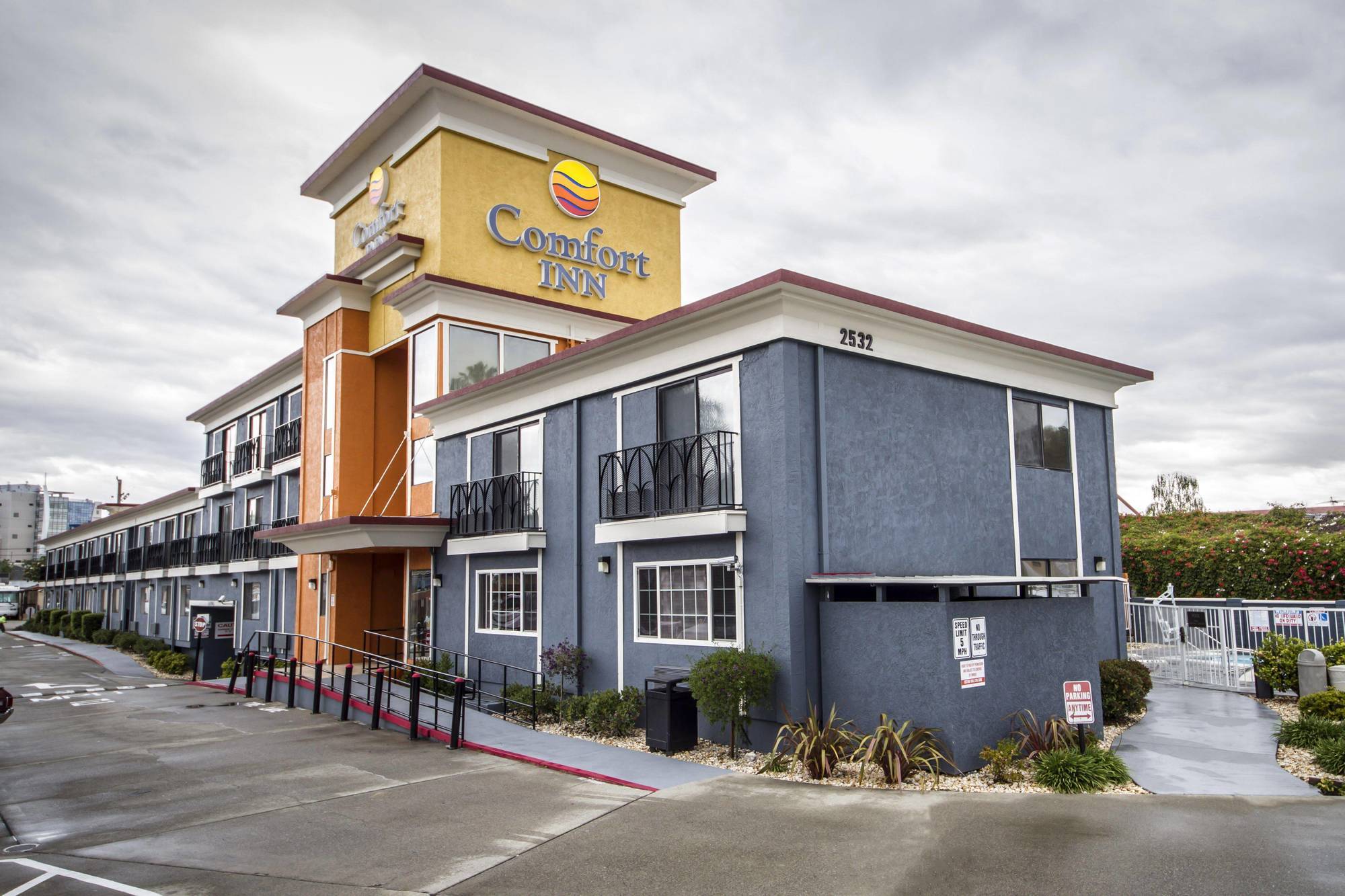 Comfort Inn Castro Valley Exterior foto